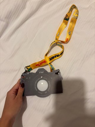 Cámara Bad Bunny World Tour Lanyard