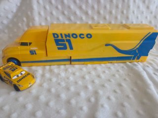 Camión Dinoco 51 Cruz Ramirez cars disney pixar