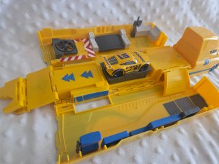 Camión Dinoco 51 Cruz Ramirez cars disney pixar