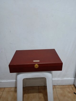 Cofre para guardar joyas de madera