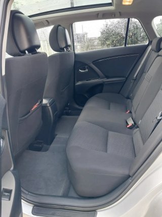 Toyota Avensis 2010