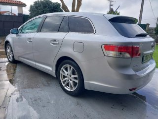 Toyota Avensis 2010