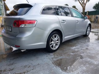 Toyota Avensis 2010