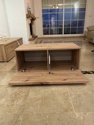 Due mobili TV modulari in legno
