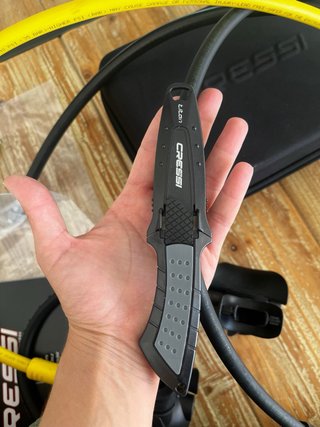 Cuchillo de buceo Cressi