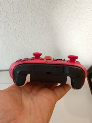 Mando Xbox Series X Rosa Edicion