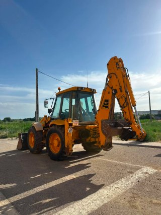 Retroexcavadora JCB 4CX