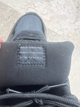 Jordan 11 Negro Patent Leather