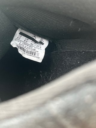 Jordan 11 Negro Patent Leather