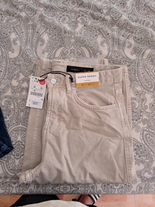 Pantalones Lefties