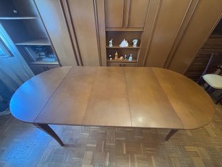 Mesa de comedor extensible de madera