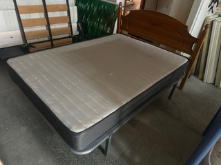 Cama Matrimonio 135x190 Metal y Madera