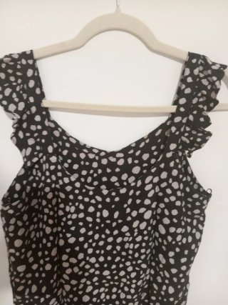 Blusa tirantes lunares blanco y negro