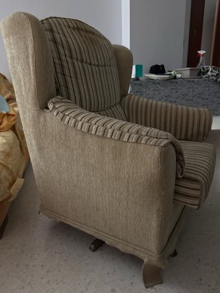 Sillón de tela a rayas