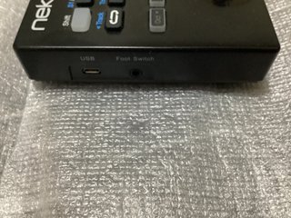 Teclado MIDI Nektar Impact GX Mini