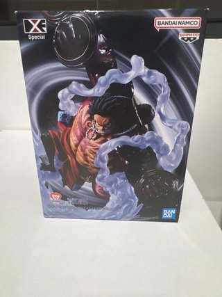 Figura Luffy Gear 4 One Piece Detallada