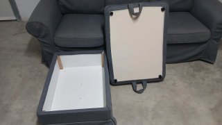 Sofá 3 plazas Ikea con puff gris