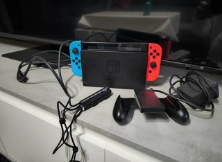 Nintendo Switch Azul y Rojo