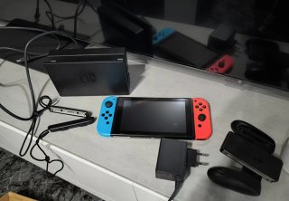 Nintendo Switch Azul y Rojo