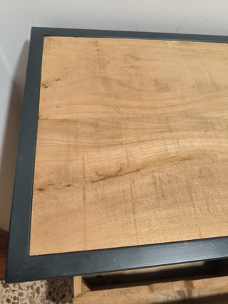 Mueble Banak Importa madera maciza y metal