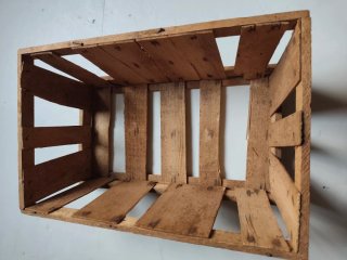 Caja de madera antigua