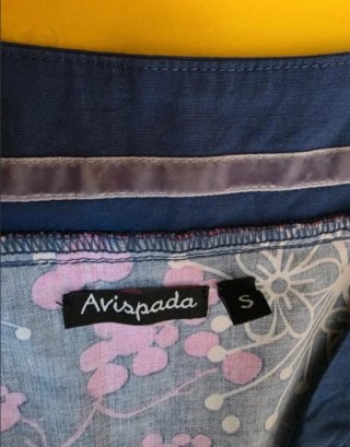Chaleco nuevo floral azul y rosa