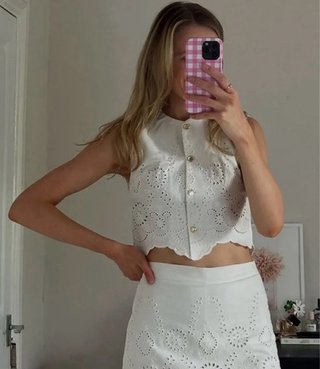 Conjunto bordados top y falda pantalón