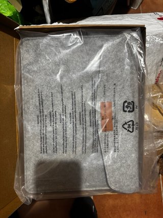 Custodia per laptop Amazon Basics Grigio