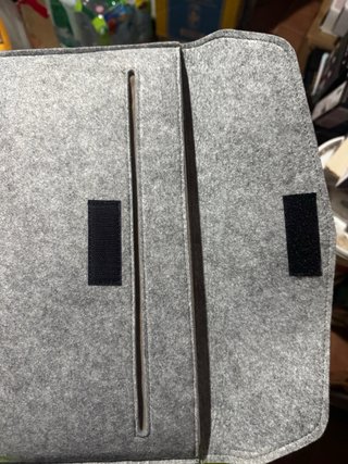 Custodia per laptop Amazon Basics Grigio