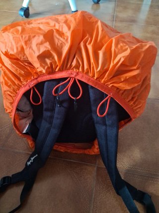 Funda para mochila naranja