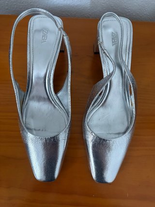 Zapatos destalonados Zara plata talla 38