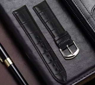 Correa de reloj MAIKES negra de cuero 20 mm