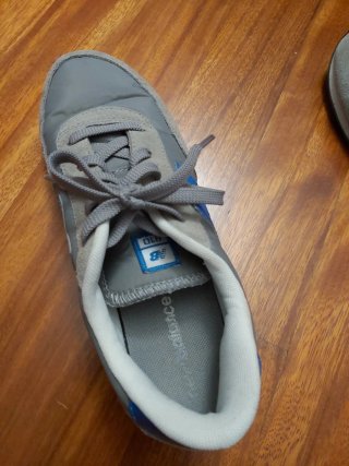 Tenis New Balance Gris y Azul