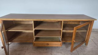 Mobile TV in legno e vetro