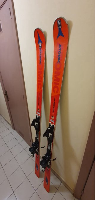 Esquís ATOMIC XS 175cm Naranja