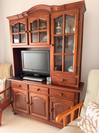 Mueble aparador vitrina madera maciza