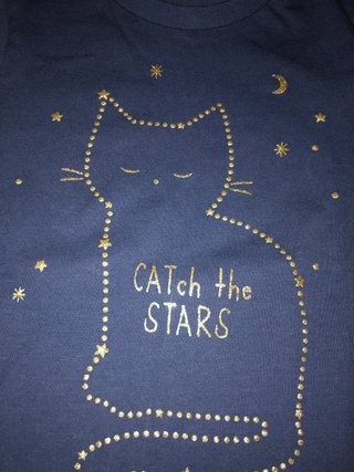Pijama infantil gato estrellas doradas
