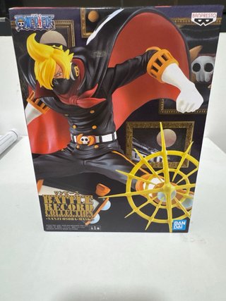Figura de Sanji de One Piece con gran detallado.