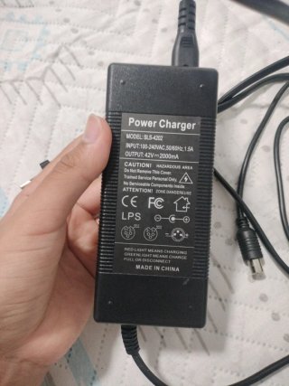 Cargador Xiaomi M365 y similares