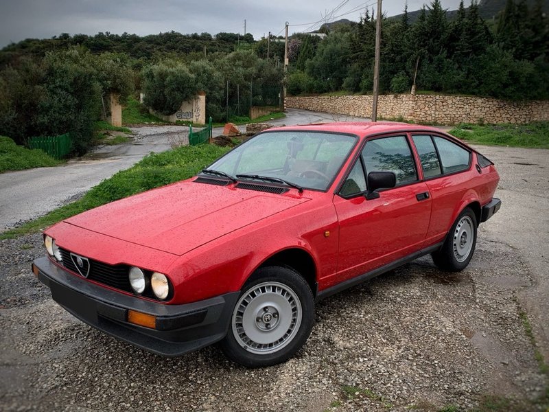 ALFA ROMEO GTV 2.0 (1982) - foto 1