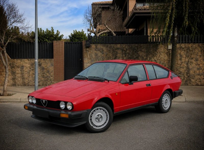 ALFA ROMEO GTV 2.0 (1982) - foto 1