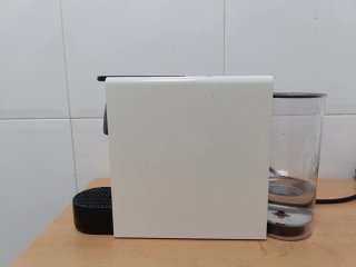 Cafetera Krups Nespresso Essenza Mini