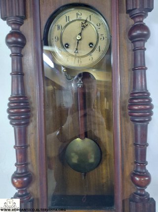 Orologio a pendolo Junghans antico con aquila