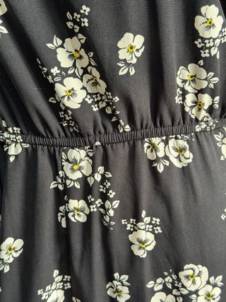 Mono negro estampado floral