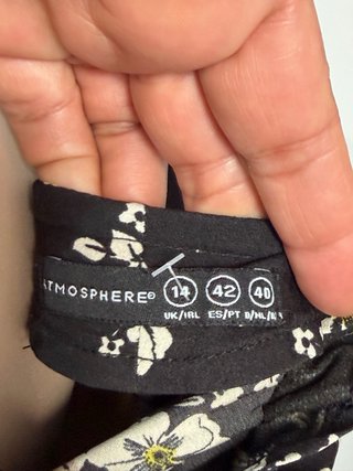 Mono negro estampado floral