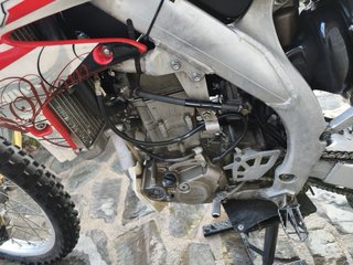 Honda CRF 450R Motocross Roja/Blanca