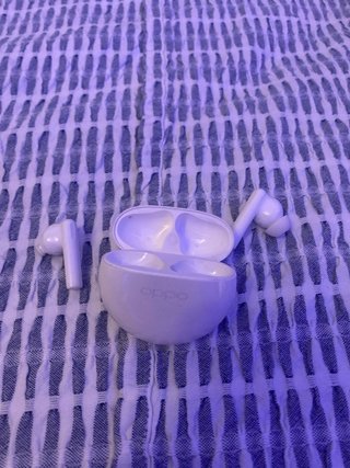 Oppo Enco Buds Funda Blanca Redonda