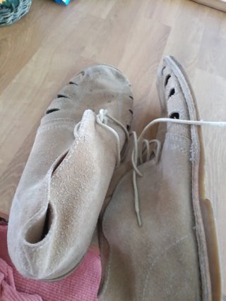 Botines ante beige talla 42