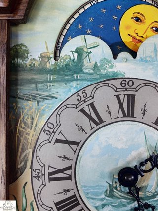 Orologio a pendolo olandese antico con luna