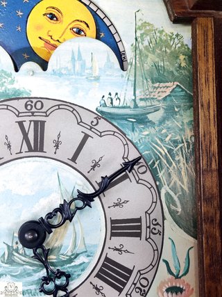 Orologio a pendolo olandese antico con luna
